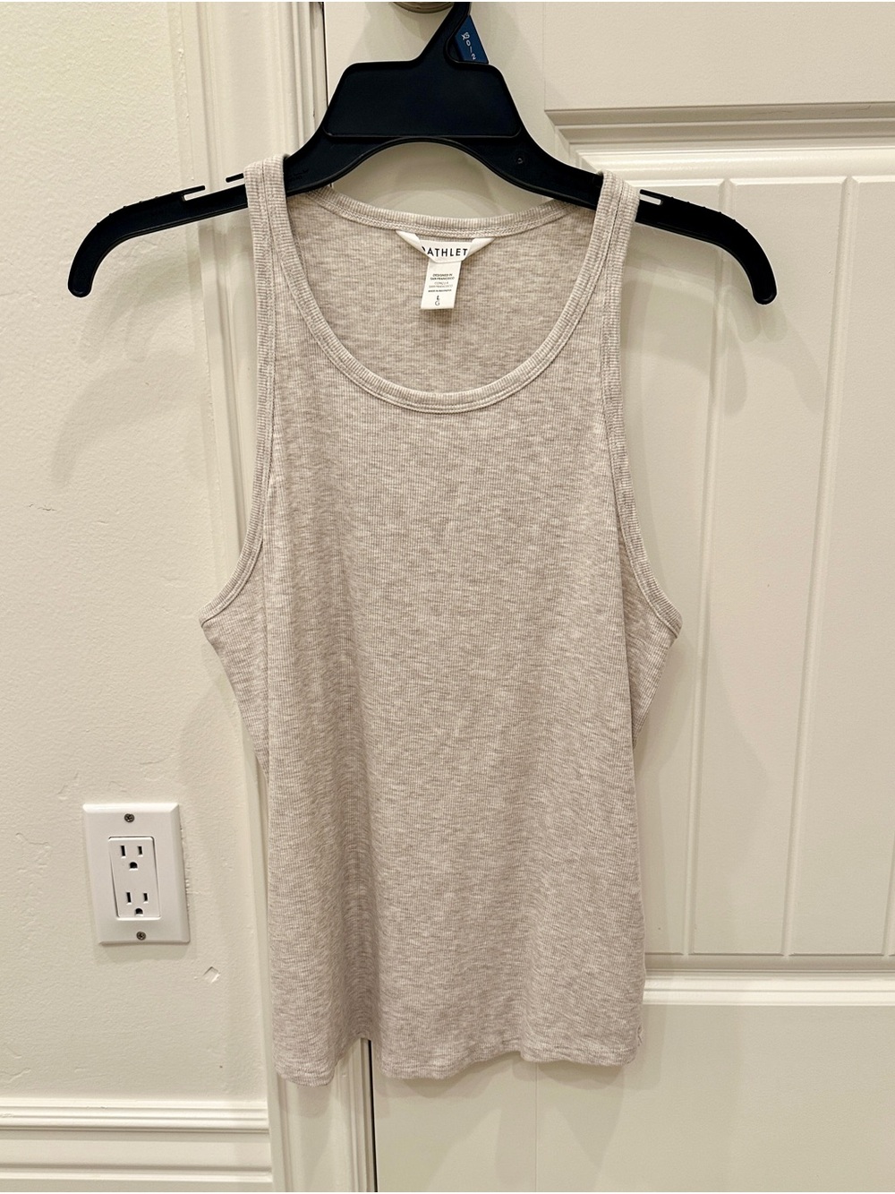 Athleta Women's Light Gray Tank Top - Scoop Neck
